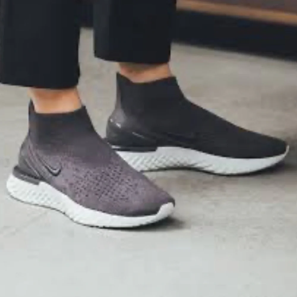 Nike Rise React Flyknit Training Shoes Grey Women's Size 7.5